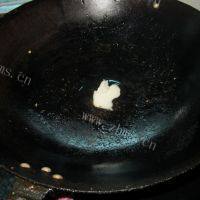 家常菜猪油炒白菜做法图解3)