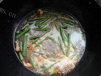 好吃的豆角肉丝焖面做法图解7)