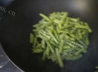 家常菜豆角炒肉做法图解4)