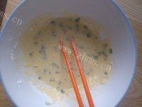 绿色食物之韭菜鸡蛋饼做法图解5)