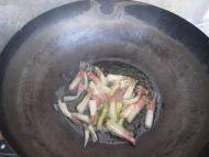 家常菜豆角丝炒肉做法图解3)