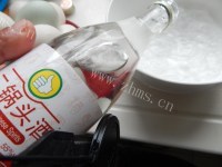 自制咸鸭蛋做法图解2)