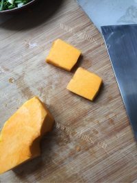 特下饭的南瓜饼做法图解2)