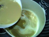 色味俱佳的玫瑰酸奶做法图解4)