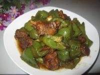 美味的青椒炒鸡块
