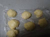 口感不错的肉松餐包做法图解9)