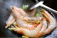 鲜美的鲜虾山药火腿汤的做法图解五