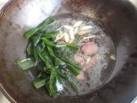 美味的腊味海带炖豆腐做法图解5)