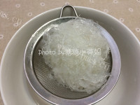 营养的枸杞红枣百合炖燕窝做法图解8)