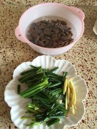美味的炒花甲做法图解2)
