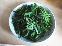易做的韭菜炒鸡蛋做法图解2)