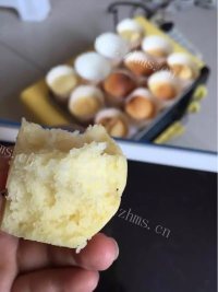 营养丰富的纸杯蛋糕做法图解4)