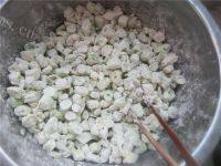 家常菜豆角蒸菜做法图解6)