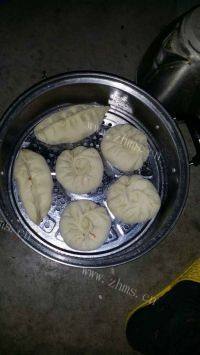 自己做的胡萝卜包子做法图解6)