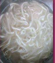 家庭版肉丝面做法图解7)