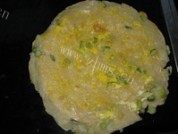 家庭版鸡蛋灌饼做法图解4)
