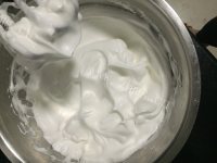 回味无穷的八寸戚风蛋糕做法图解10)