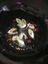 家常菜爆炒菜花做法图解2)