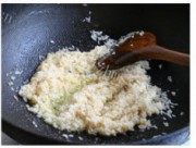 美味的彩蔬烩鸡油饭做法图解6)
