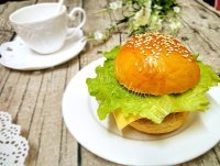 清脆爽口的牛肉汉堡包做法图解14)
