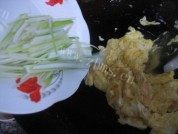 酱炒蛋做法图解5)
