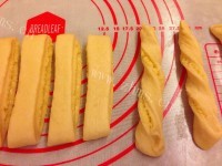 自制椰蓉面包条做法图解12)