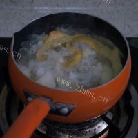 雪梨银耳汤做法图解5)
