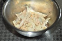 美味的菠菜鸡肉沙拉做法图解7)