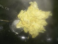家常菜菠菜炒鸡蛋做法图解3)