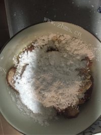 诱人的炸酥肉做法图解3)