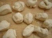 自制鲜奶小餐包做法图解3)
