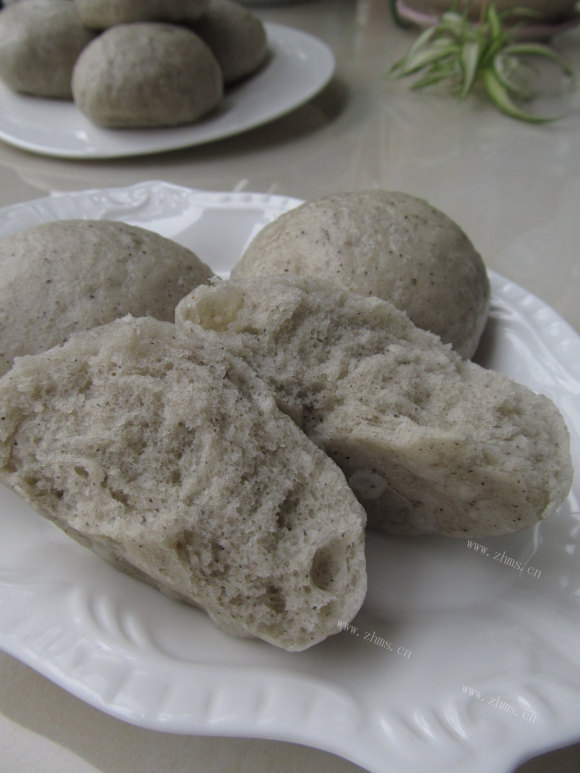 黑芝麻馒头