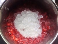 自制草莓果酱做法图解4)