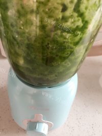 色味俱佳的菠菜饺子做法图解4)