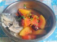 美味的红枣鲫鱼木瓜汤