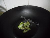家常蚝油炒甘蓝做法图解3)