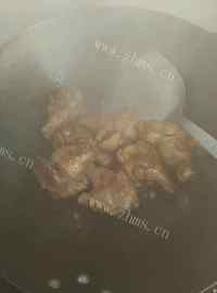 色香味俱全的红烧鸡腿做法图解3)