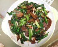 下饭的蒜苗炒肉