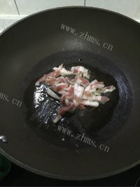 好吃家庭炒芹菜做法图解4)
