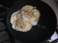 美味的虾皮煎蛋做法图解7)