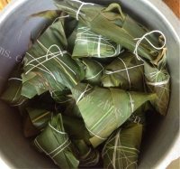 彩豆肉粽做法图解5)