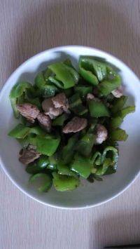 家常辣椒炒肉片