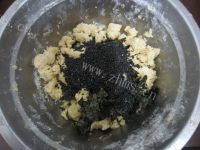 诱人的芝麻饼干做法图解6)