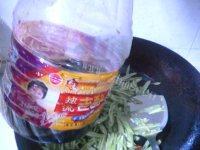 绿色食物之素炒豆角做法图解5)