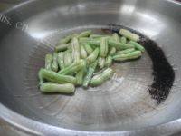家常菜四季豆炒土豆做法图解6)