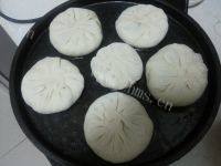 「家有大厨」韭菜海米馅饼做法图解8)
