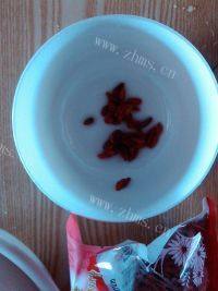 养生的猴头菇鸡汤做法图解4)