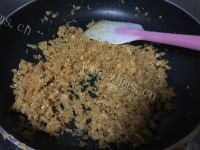 回味无穷的三文鱼肉松做法图解8)