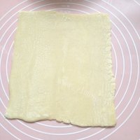色香味浓的榴莲酥做法图解4)