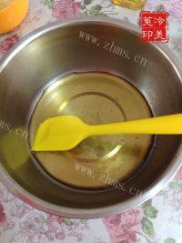 自制广式绿豆沙月饼做法图解2)